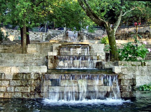 Giardini pubblici con la sorgente